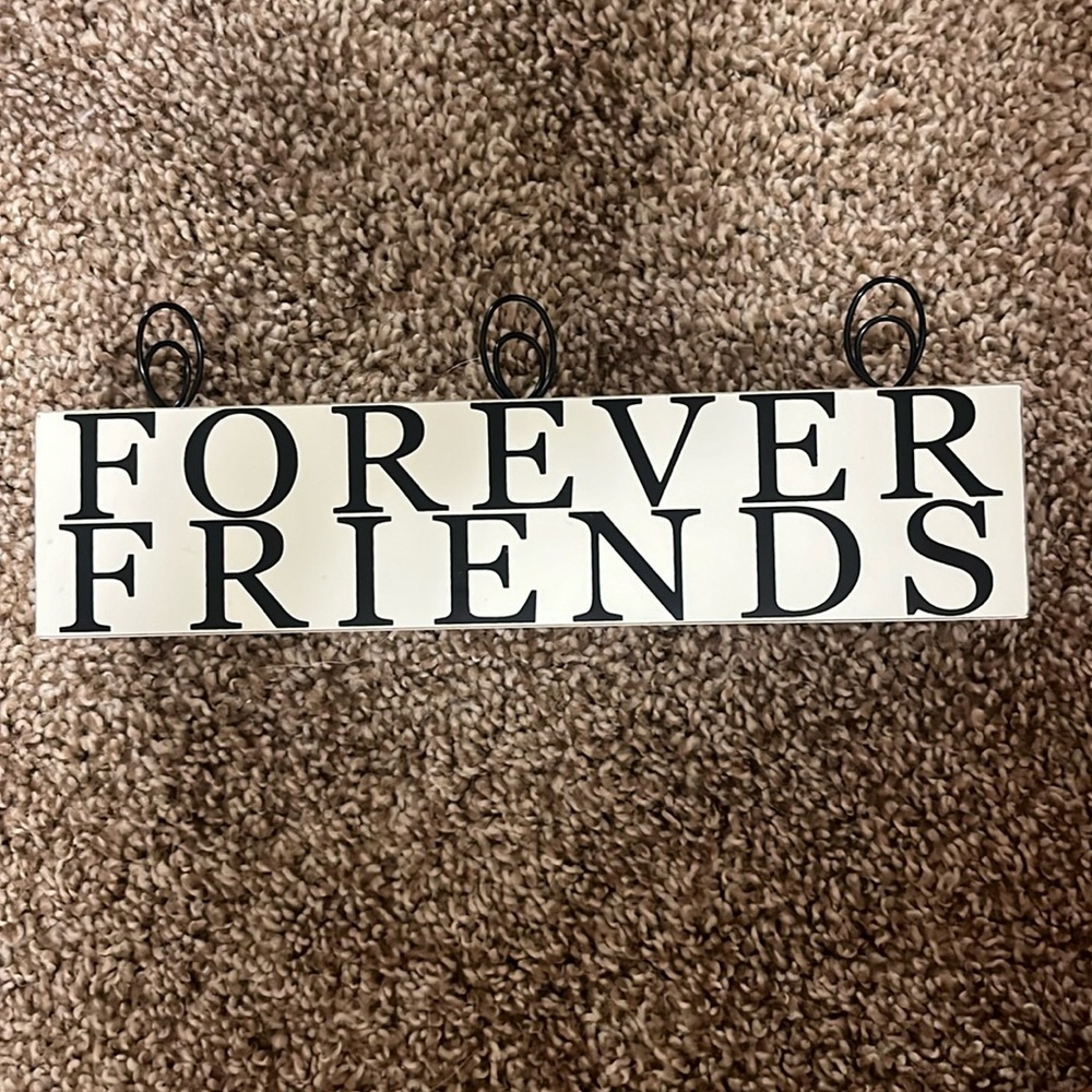 SOLD!! Elsewhere. Friends Forever picture prong